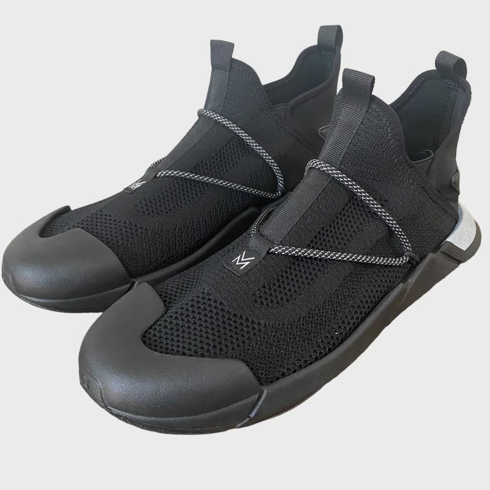 Muvez Traveler Sneaker Stealth Black Mens Size 11 Dual Sole Convertible Slip-Ons